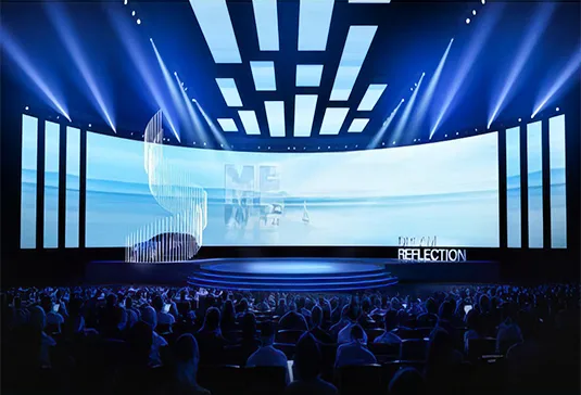 Curved Screen